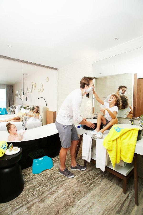Family Selection At Grand Palladium Select Costa Mujeres Cancún Exterior foto