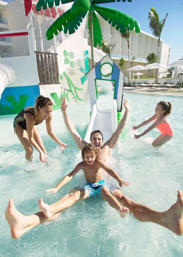 Family Selection At Grand Palladium Select Costa Mujeres Cancún Exterior foto